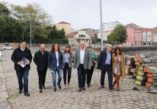 Portos de Galicia confirma que a pasarela peonil entre o Peirao do Marqués e a Costa Ferrador estará rematada antes de 3 meses